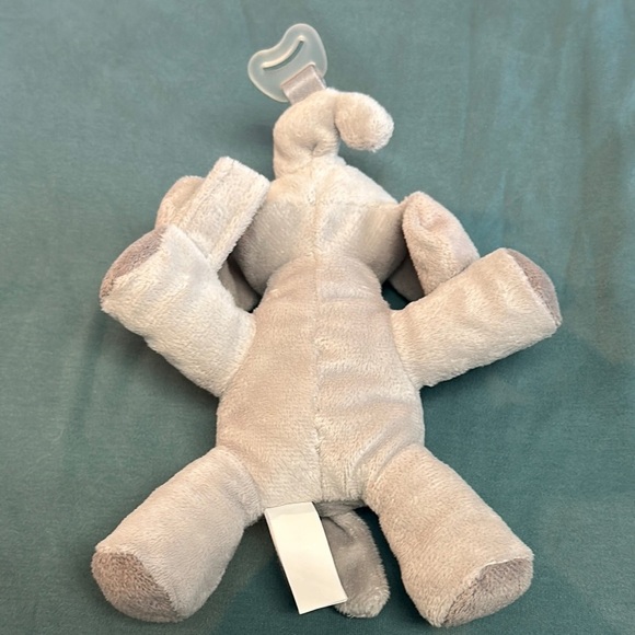 Avent Gray Elephant Plush soother/toy holder - Picture 3 of 3